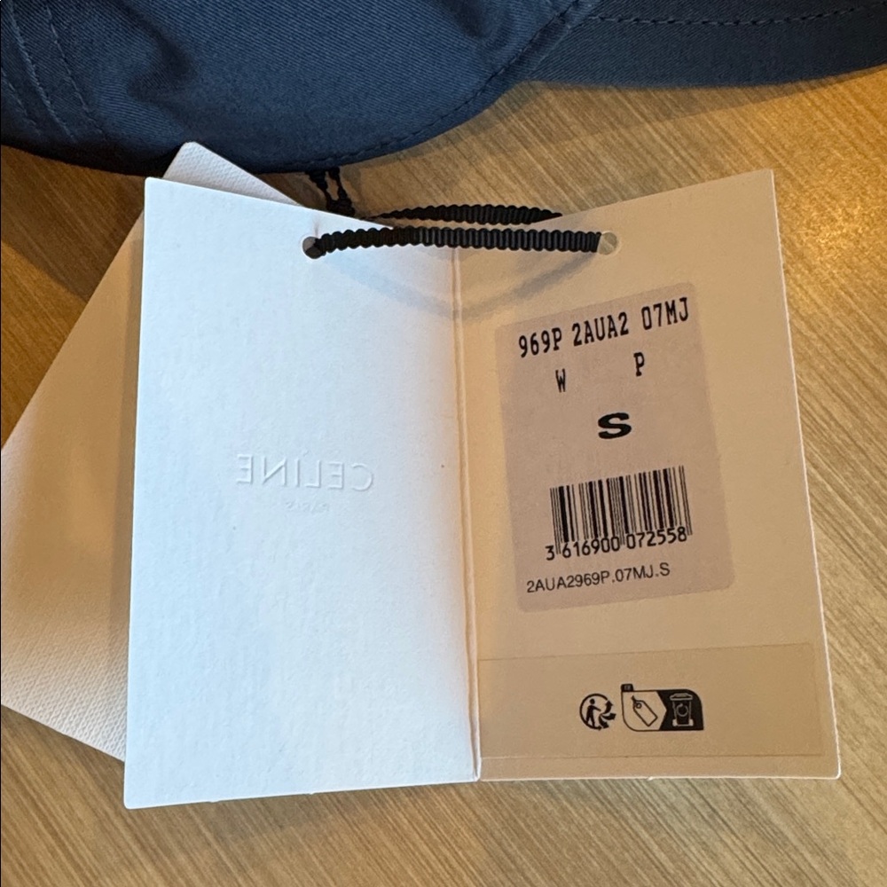 CELINE Baseball Cap - Picture 4 of 7